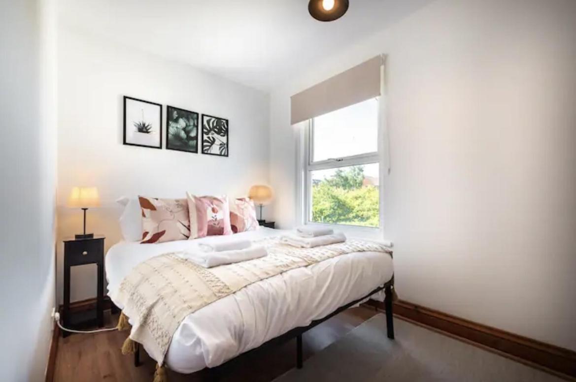 Metropolitan - 2 Bed, Private Parking Apartment, Great Commercial Home From Home Stay! Southampton Ngoại thất bức ảnh